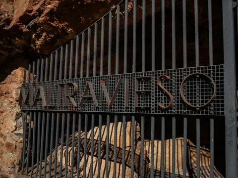 Cartel de Centro de Interpretación “Cueva de Maltravieso”