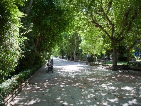 Cartel de Paseo de Cánovas y Parque Gloria Fuertes