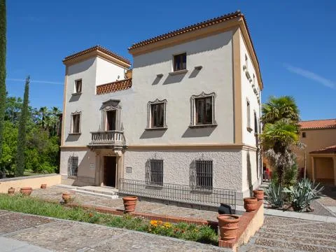 Cartel de Museo de Historia y Cultura "Casa Pedrilla"